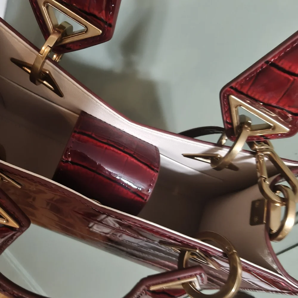 Mac Duggal Croc Crossbody Handbag New - Picture 10 of 12